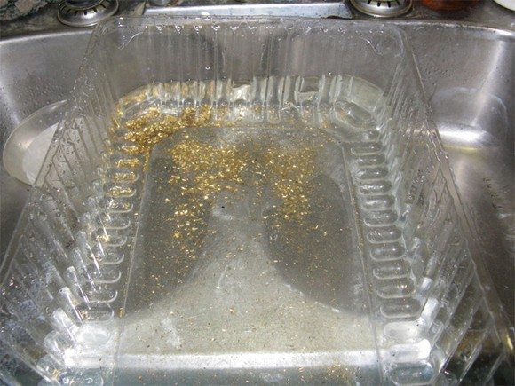 Photo 1 - Добыча золота из отходов электроприборов