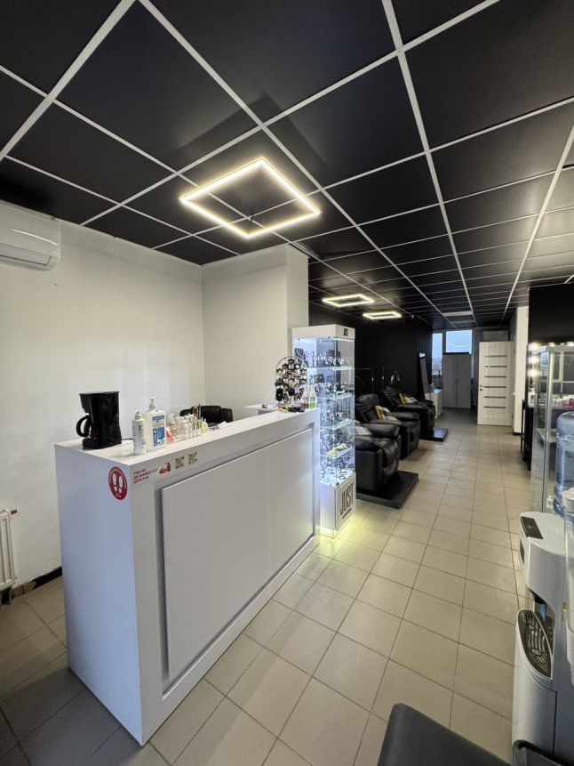 Photo - Нарощування вій, Брови, Манікюр, педикюр та інше