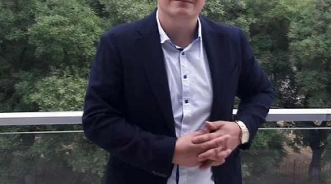 Денис Любов